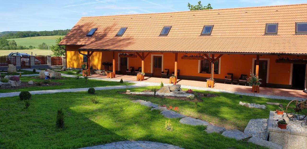 Penzion U Pepicka Netolice Exterior photo